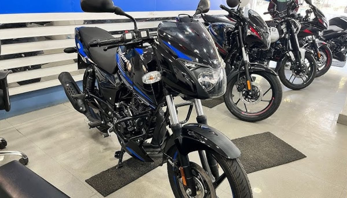 Bajaj Pulsar 150 Neon